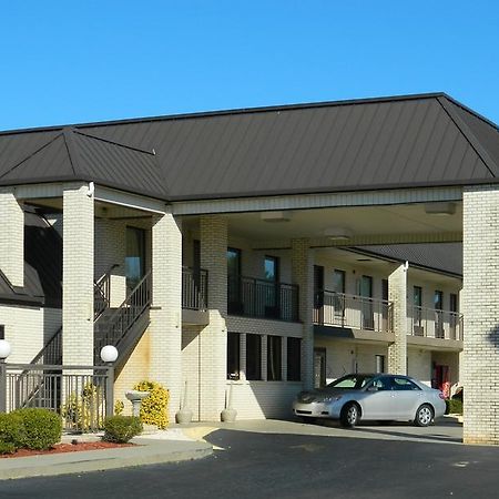Deluxe Inn And Suites York Zewnętrze zdjęcie
